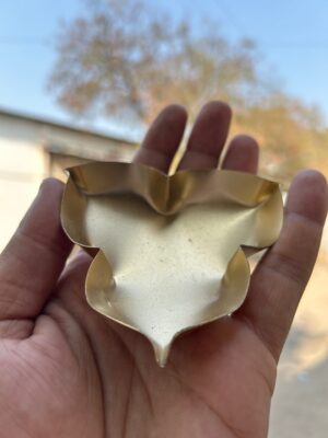 3 sided brass lotus, 3 inches metal urli